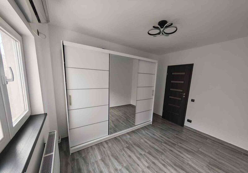 Crangasi, apartament cu 4 camere 10 minute pana la metrou.